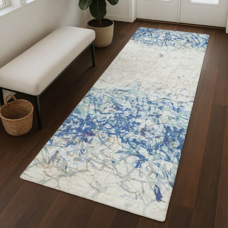 Machine Washable Indoor/ Outdoor Abstract Scribble Chantille Rug