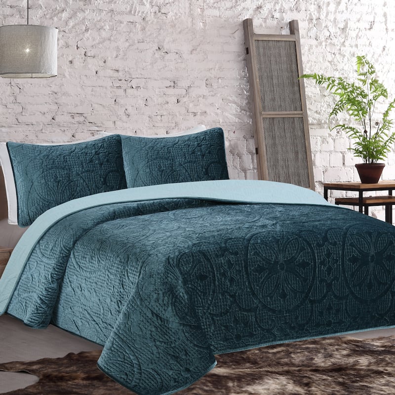 Estate Collection Joanna Velvet Quilt Set - Soft Teal - Queen/Full - Queen/Full