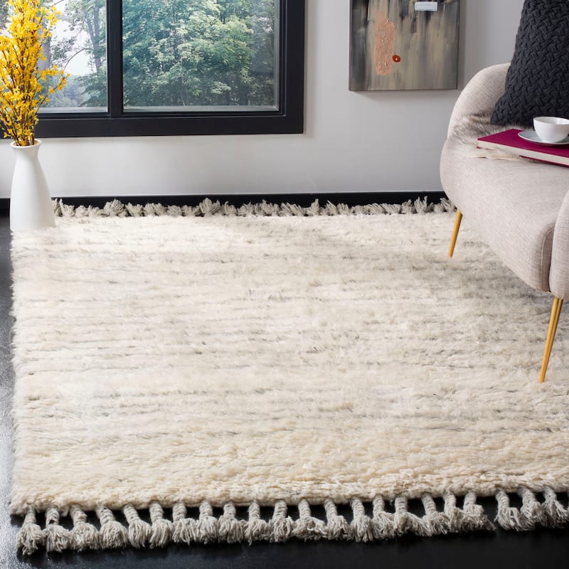 SAFAVIEH Hand-knotted Kenya Calixta Southwestern Tribal Wool Rug
