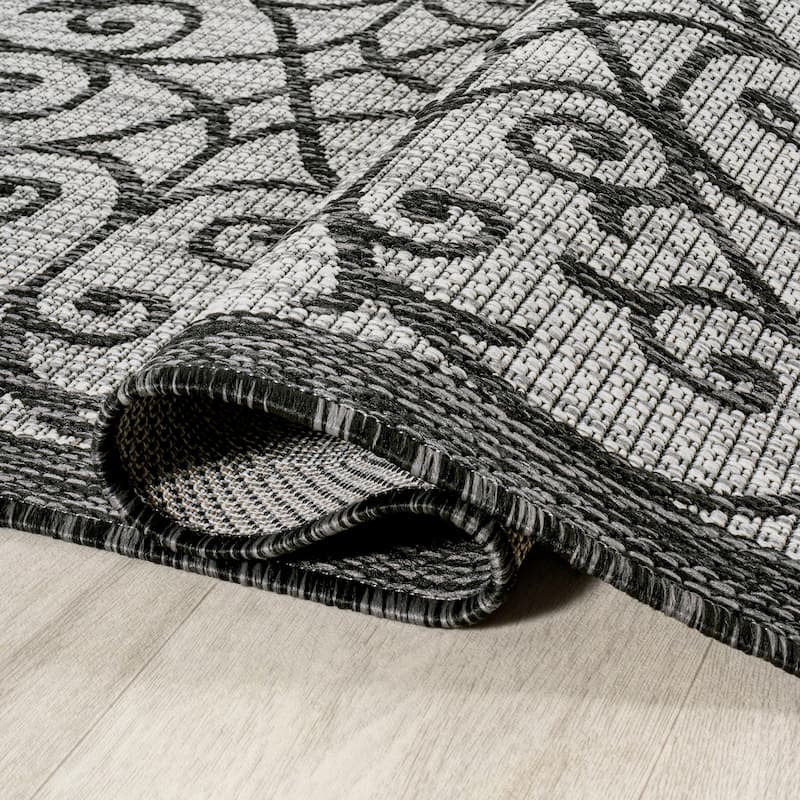 JONATHAN Y Ourika Textured Weave Indoor/Outdoor Area Rug - 8' Round - Light Gray/Black