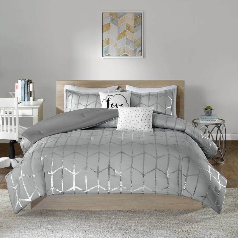 Intelligent Design Khloe 5-pc. Metallic Printed Comforter Set - GreySilver - King - Cal King