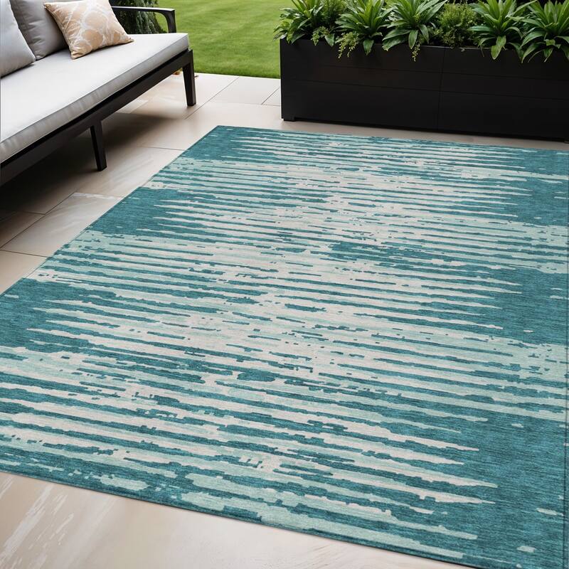 HomeRoots Striped Transitional Rectangle Outdoor Rug - 5' X 8'
