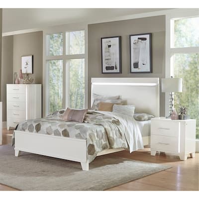 Modern Glam 3pc LED Bedroom Set Bed and Two Nighstands White Finish