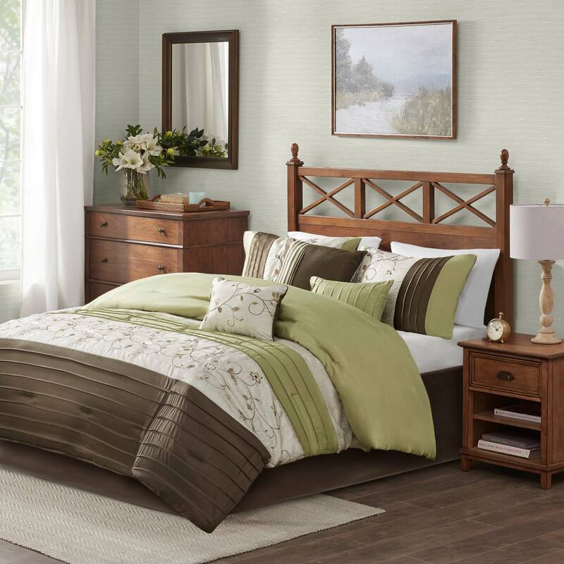 GDF Studio - Embroidered 7-Piece Comforter Set with Decorative Pillows - Green