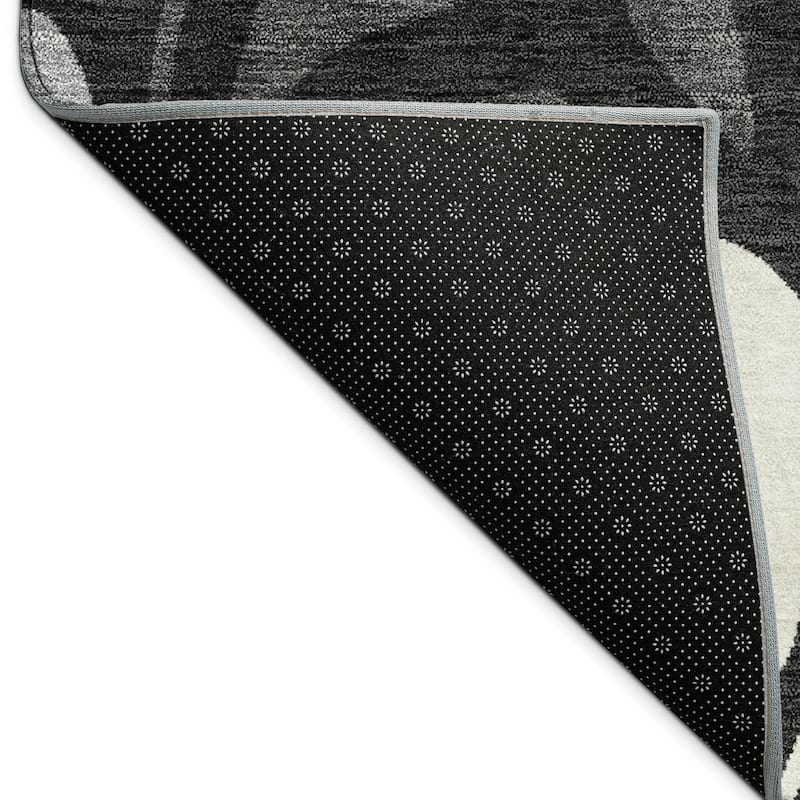 Machine Washable Indoor/ Outdoor Floral Arabesque Chantille Rug