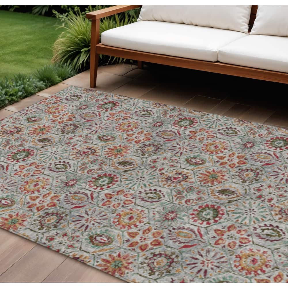 HomeRoots Floral Transitional Rectangle Outdoor Rug