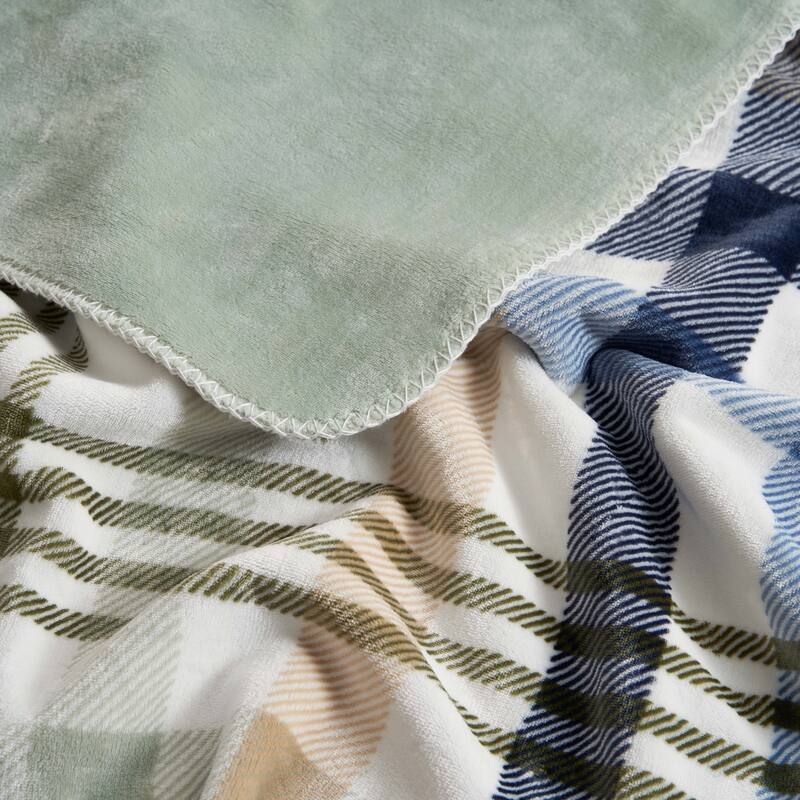 Hunter Reversible Plaid Plush Throw Blankets
