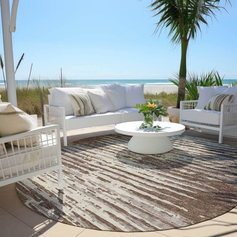 Machine Washable Indoor/ Outdoor Chantille Abstract Ombre Rug - Brown - 8' x 8'