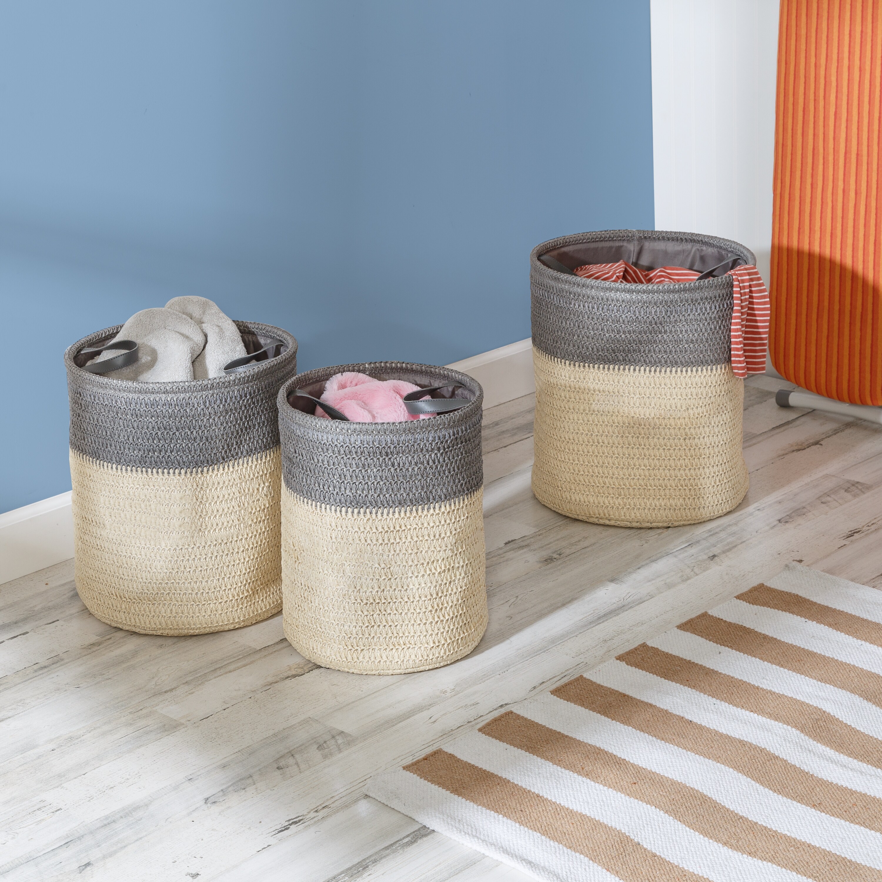 Laundry outlet basket set
