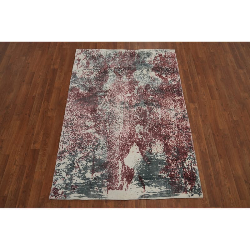 Hand-knotted Modern Silk Beige Abstract Oriental Area Rug - 5' 9'' X 4' 0''