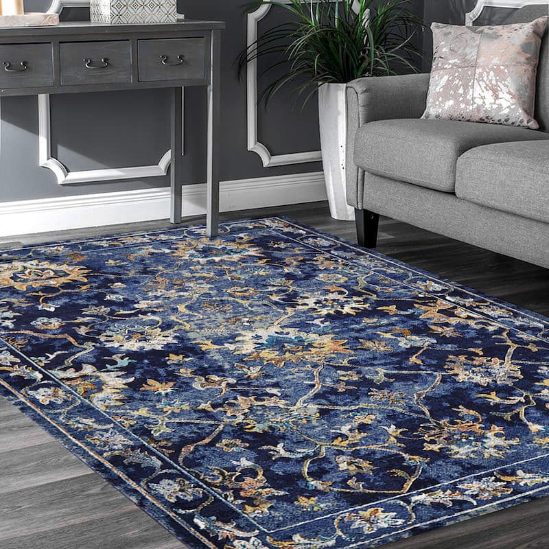 Sevita Traditional Jacobean Area Rug