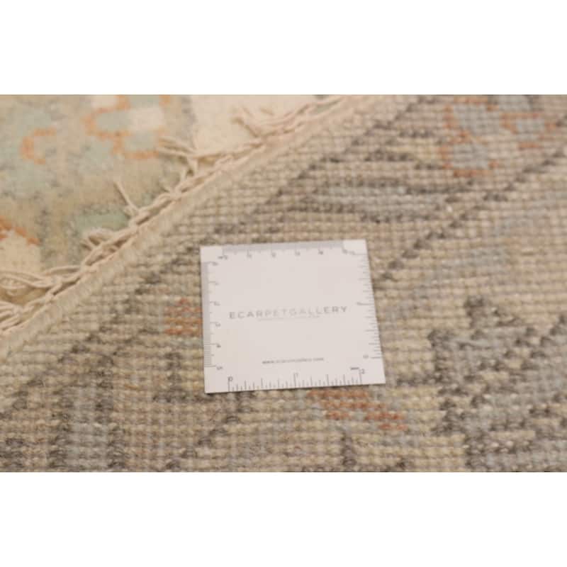 ECARPETGALLERY Hand-knotted Royal Oushak Ivory Wool Rug - 6'8 x 6'8