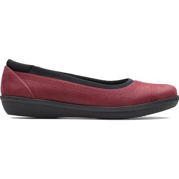 clarks women's ayla low ballet flat