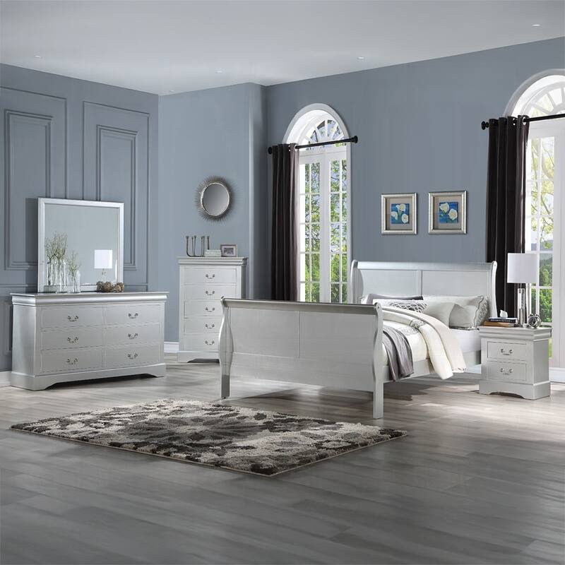 Wooden Nightstand with 2 Drawers