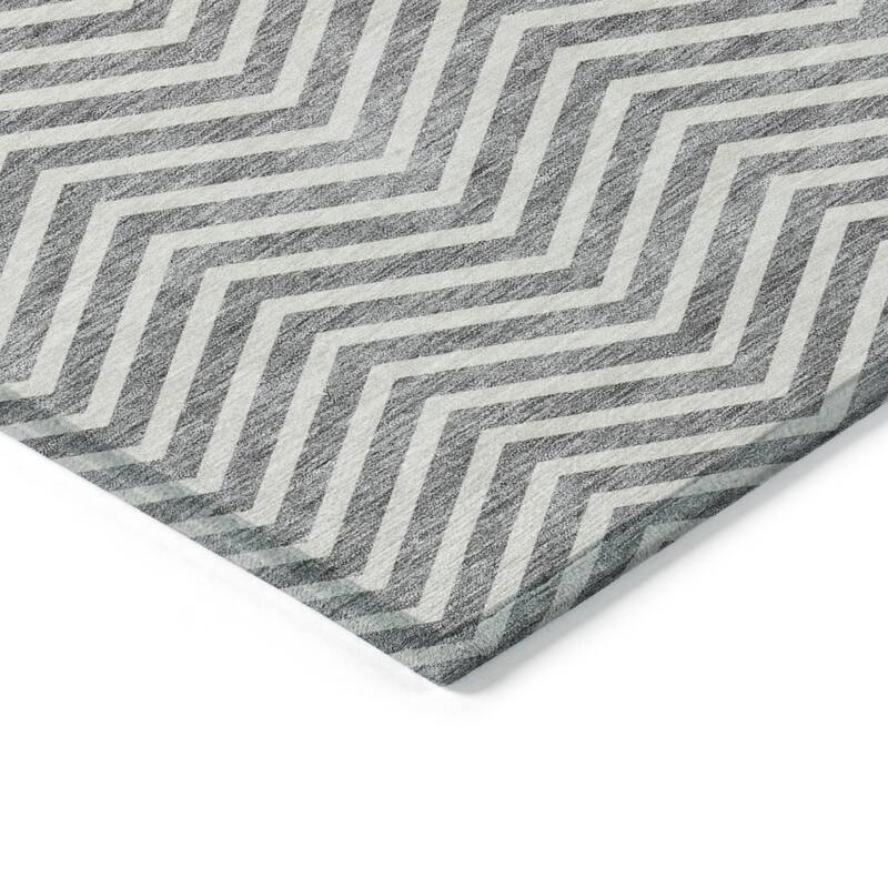 HomeRoots Chevron Transitional Rectangle Outdoor Rug