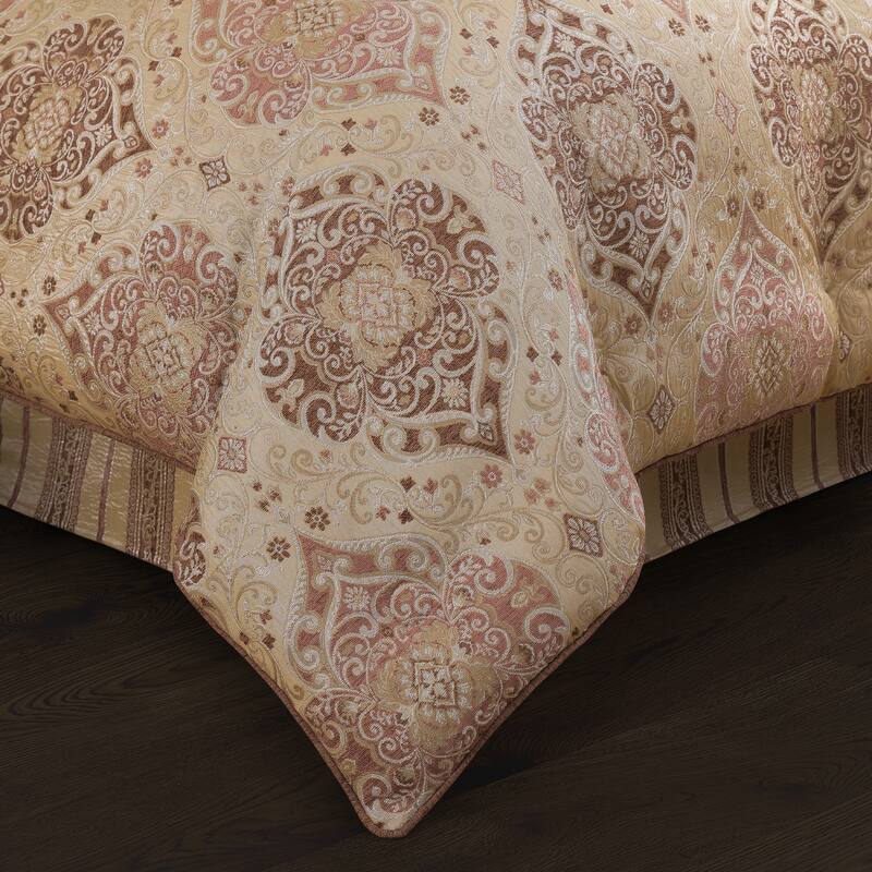 J. Queen New York Weston Terracotta Comforter Set