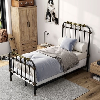 Furniture of America Pall Modern Metal Spindle Panel Bed