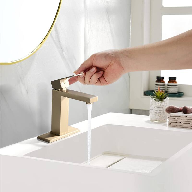 Vanityfair Single Hole Single Handle Bathroom Faucet with Drain Assembly