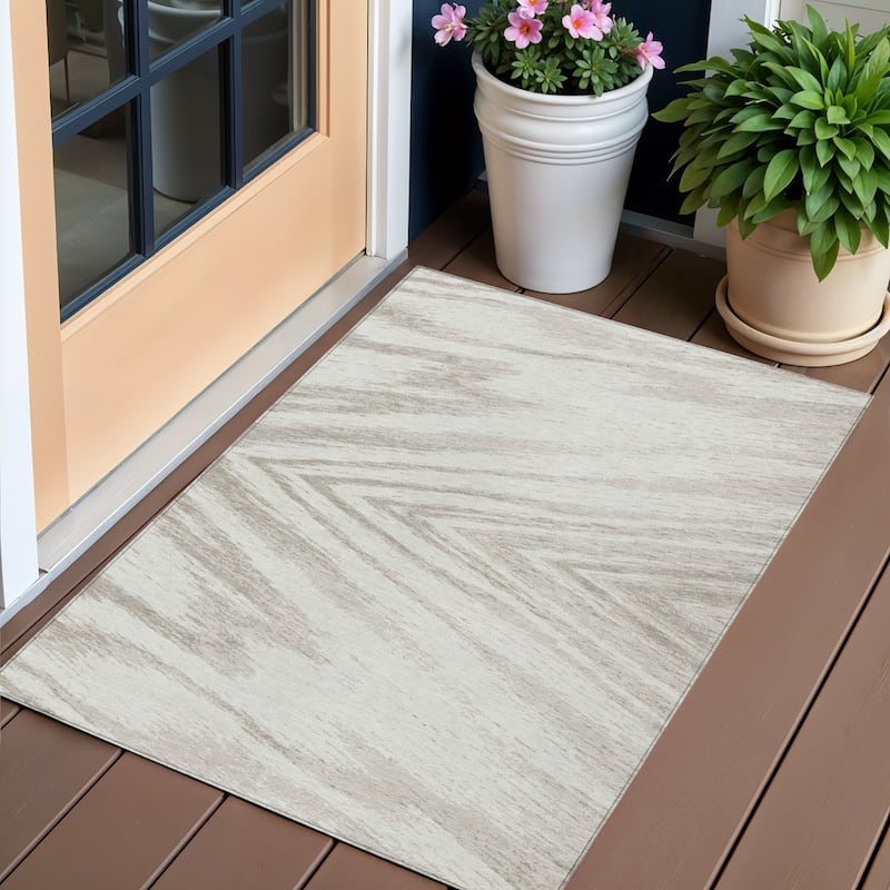 HomeRoots Abstract Transitional Rectangle Outdoor Rug - 3' x 5'