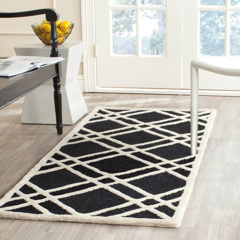 SAFAVIEH Handmade Cambridge Polona Modern Moroccan Wool Rug - 2'6" x 6' Runner - Black/Ivory