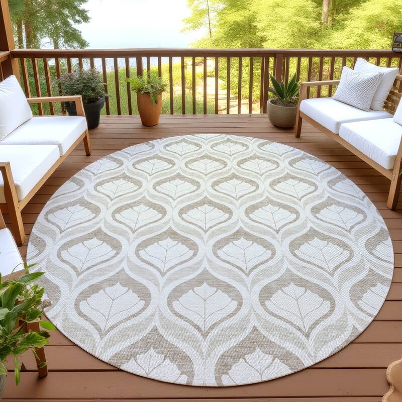 Machine Washable Indoor/ Outdoor Modern Trellis Chantille Rug - Beige - 8' x 8'