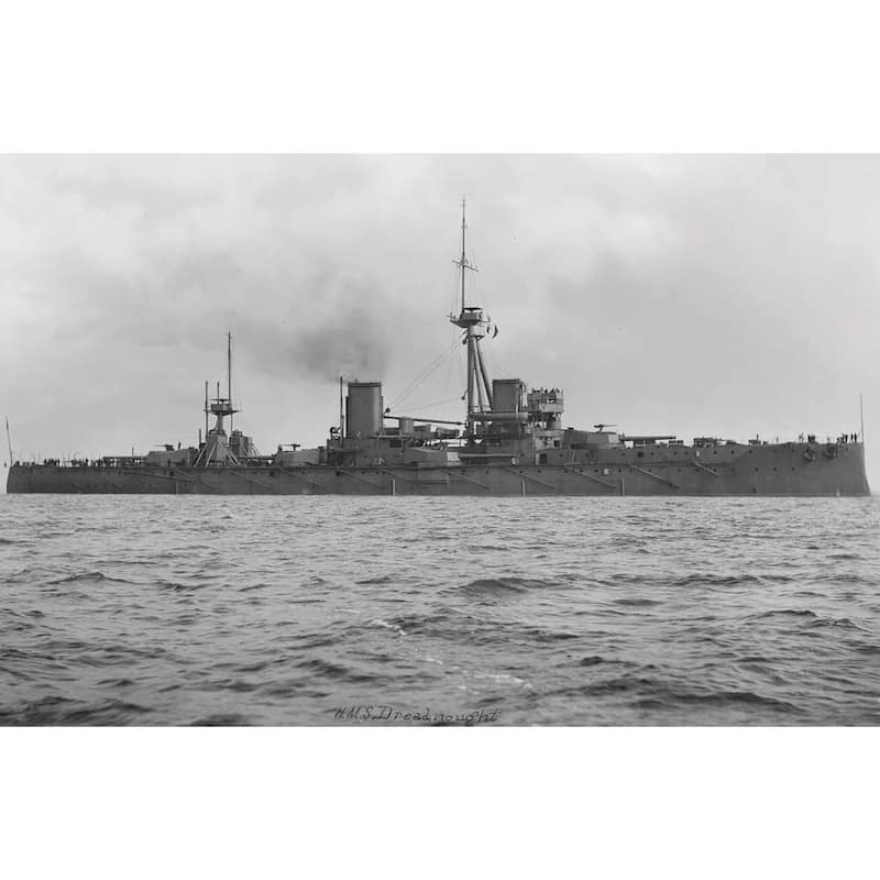 HMS Dreadnought Medium
