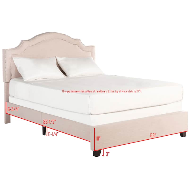 SAFAVIEH Dotty Upholstered Bed