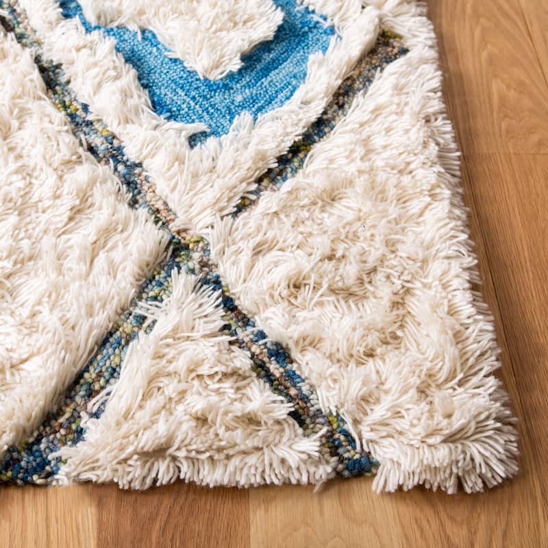 SAFAVIEH Handmade Casablanca Shag Synne Wool Rug