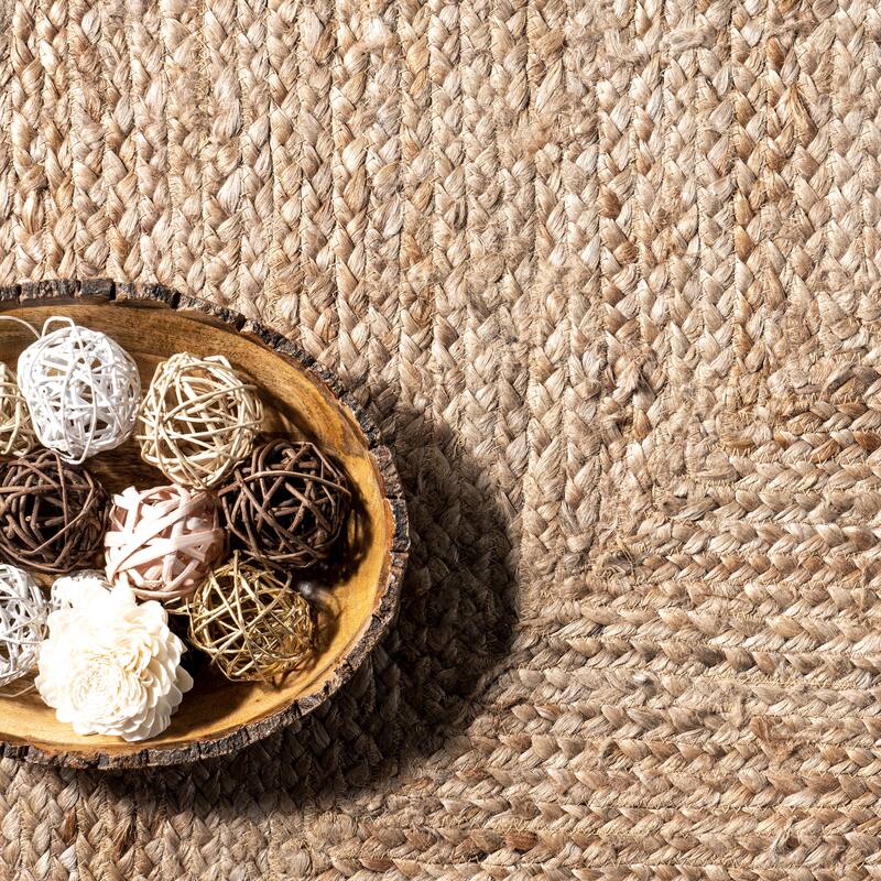 Nuloom Tera Petals Braided Jute Area Rug