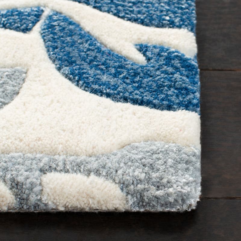 SAFAVIEH Handmade Capri Hillevi Modern Wool Rug