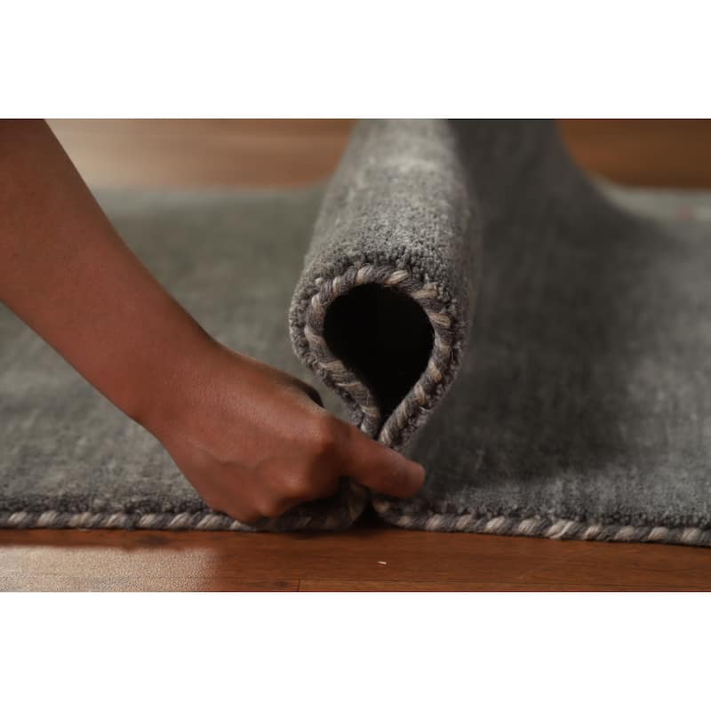 Hand Knotted Oriental 100% Wool Carpet Tribal Tribal Greys & Charcoal Gabbeh Area Rug - 4' 11'' X 3' 1''