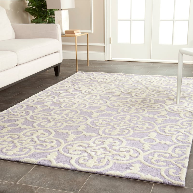 SAFAVIEH Handmade Cambridge Shigemi Modern Wool Rug - 4' x 6' - Lavander/Ivory
