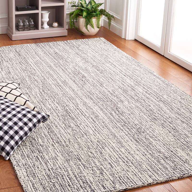SAFAVIEH Handmade Abstract Frouwa Modern Wool Rug - 6' x 9' - Black/Grey