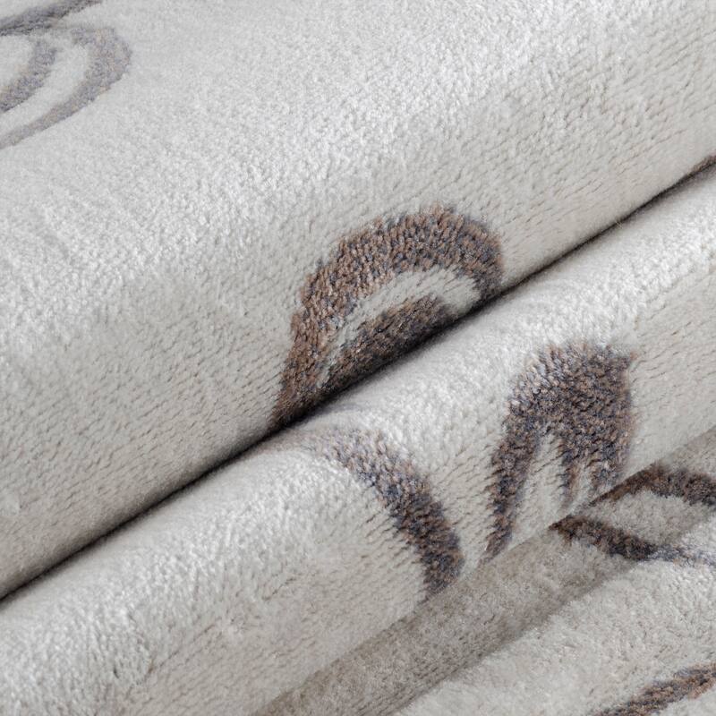 Superior Floral Vine Modern Indoor Area Rug or Runner