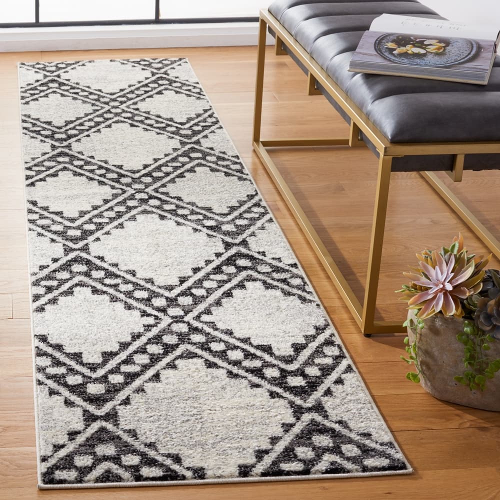 SAFAVIEH Tulum Ila Moroccan Boho Rug