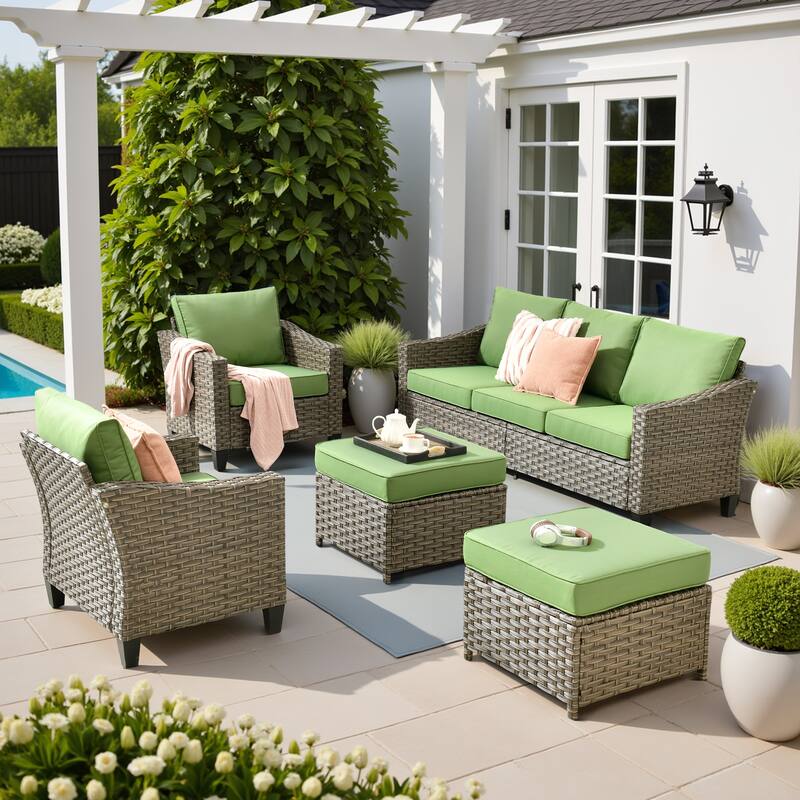 HOOOWOOO 5-piece Patio Wicker Conversation Set with Ottoman - Green
