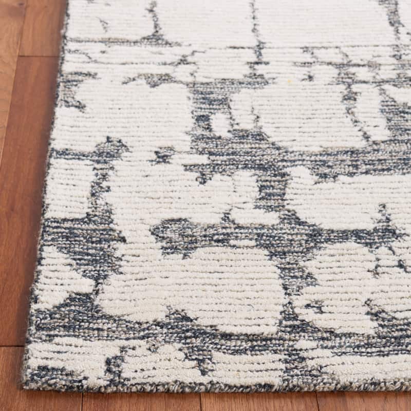 Martha Stewart by SAFAVIEH, Handmade Siun Abstract Wool Rug