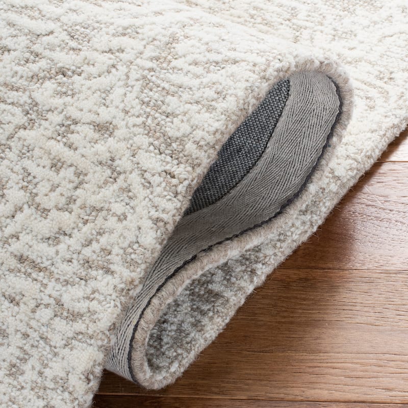 SAFAVIEH Handmade Metro Lorenzina French Country Wool Rug