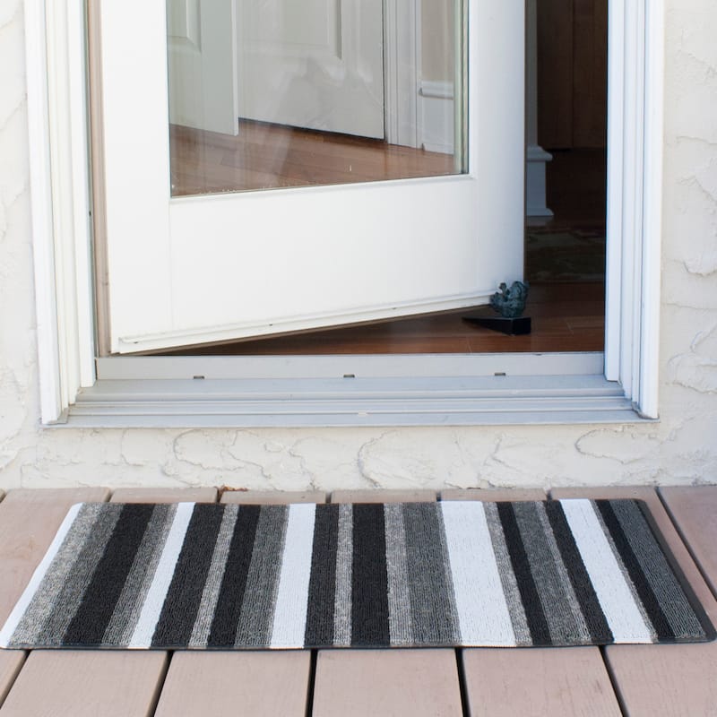 RITZ Indoor/Outdoor Striped Tufted Mat - N/A