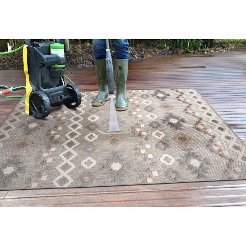 World Rug Gallery Southwestern Geometric Indoor/Outdoor Area Rug