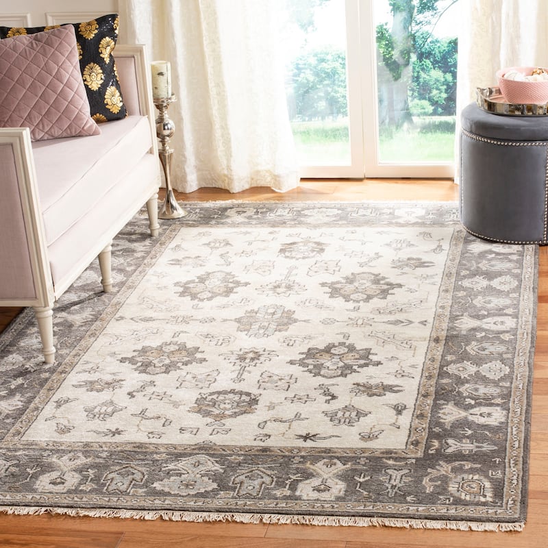 SAFAVIEH Couture Hand-Knotted Oushak Dorotheia Traditional Oriental Wool Rug - 6' x 9' - Ivory/Charcoal