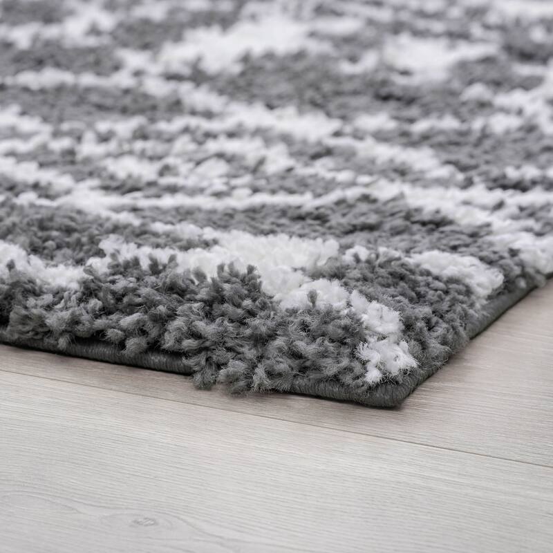 Joy Shag Mediterranean Geometric Indoor Area Rug