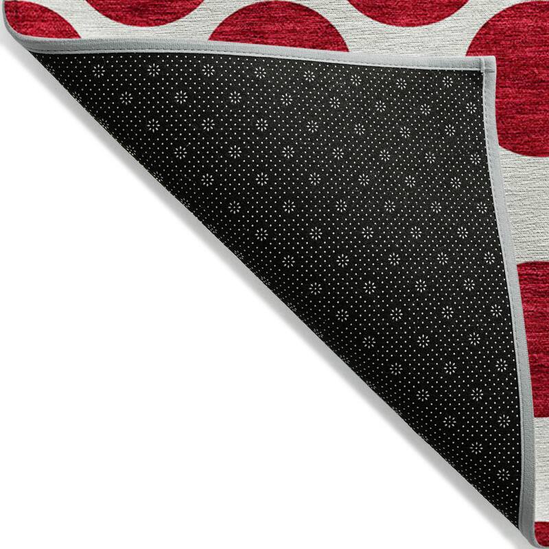Machine Washable Indoor/ Outdoor Polka Dots Chantille Rug