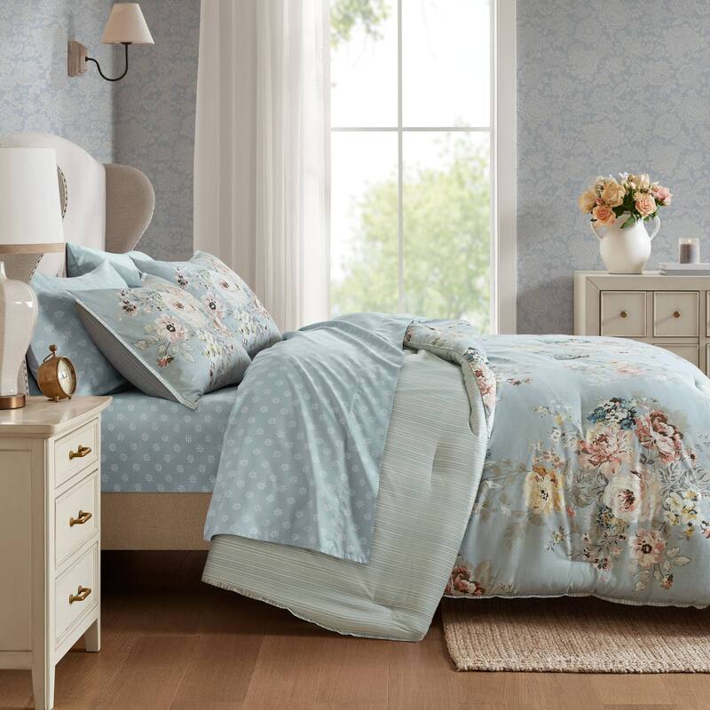 Madison Park Essentials Heather Vintage-inspired Collection floral print Comforter Set
