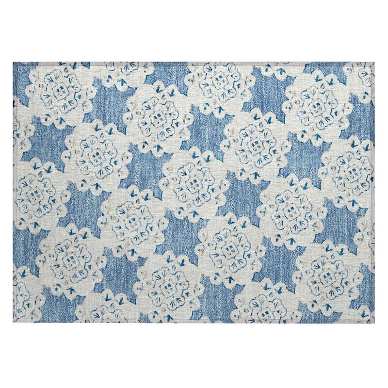 Machine Washable Indoor/ Outdoor Global Motif Chantille Rug