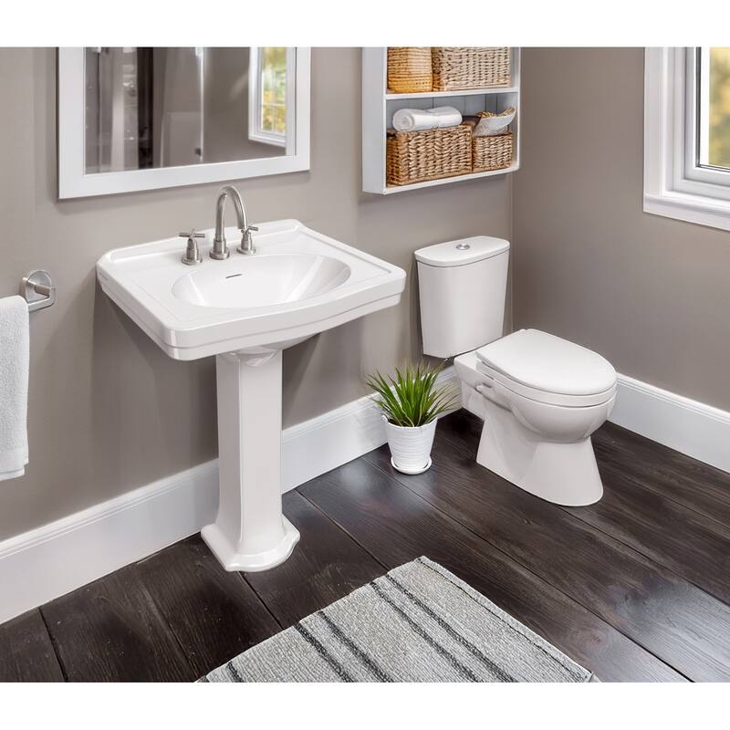 23" Traditional Pedestal Sink with an Integrated Oval Bowl, Low-Rise Backsplash & Overflow