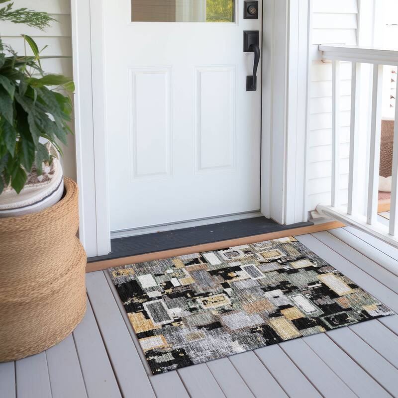 Machine Washable Indoor/ Outdoor Contemporary Geo Chantille Rug - Black - 1'8" x 2'6"
