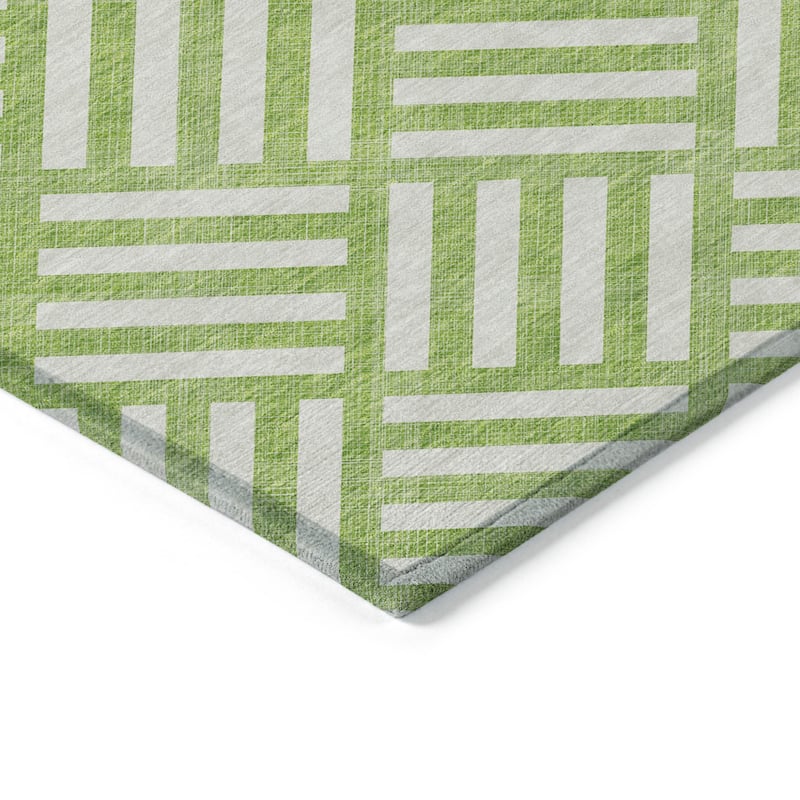 HomeRoots Geometric Transitional Rectangle Outdoor Rug