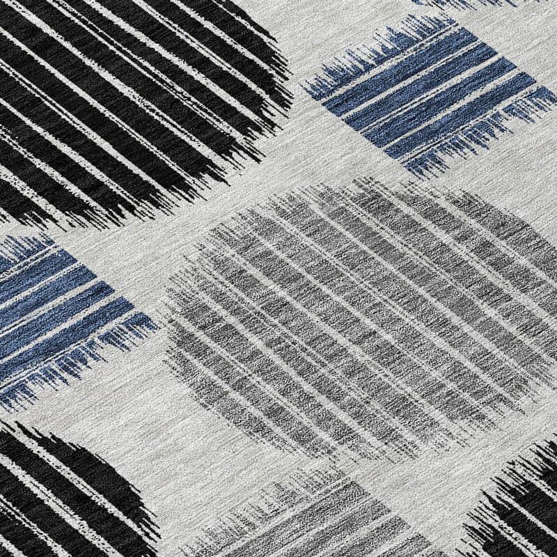 HomeRoots Geometric Transitional Rectangle Outdoor Rug