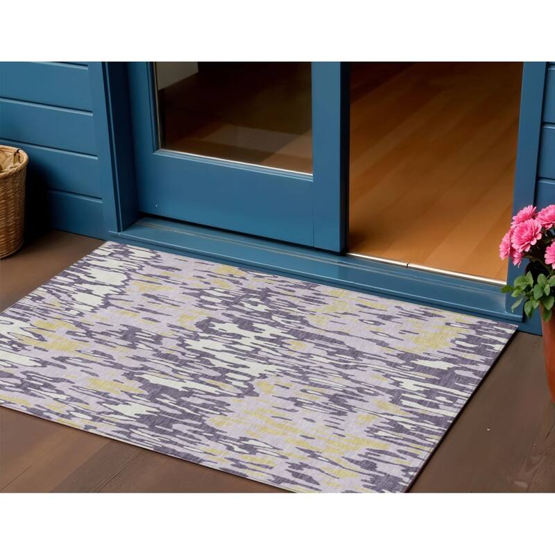 HomeRoots Striped Transitional Rectangle Outdoor Rug - 3' x 5'